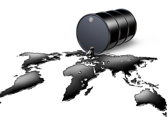 نفت ایران ٤٠ پالایشگاه دنیا را تغذیه می‌کند
