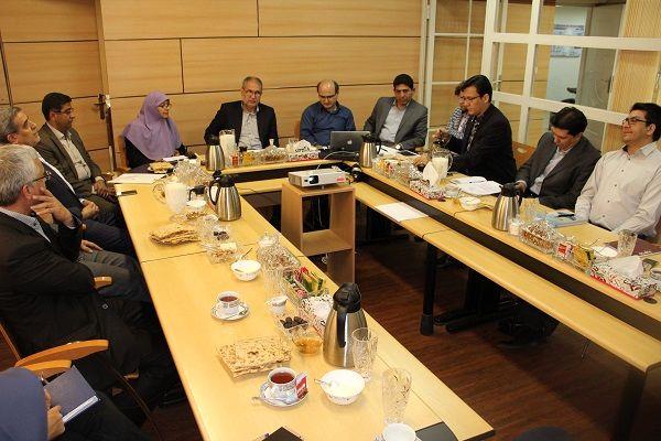 پژوهشکده بیوتکنولوژی کشاورزی پژوهشگاه می شود/ پژوهشکده بیوتکنولوژی کشاورزی، نیروهای ارزنده علمی دنیا را شکار کند