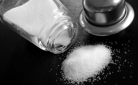 رژیم غذایی کم نمک احتمالا تاثیری بر فشار خون ندارد