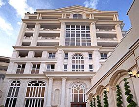 منزل پسر اسطوره فوتبال در لیست