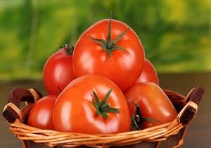 حضور پررنگ دلالان بر سر گوجه فرنگی / قیمت گوجه فرنگی 7 هزار تومان شد