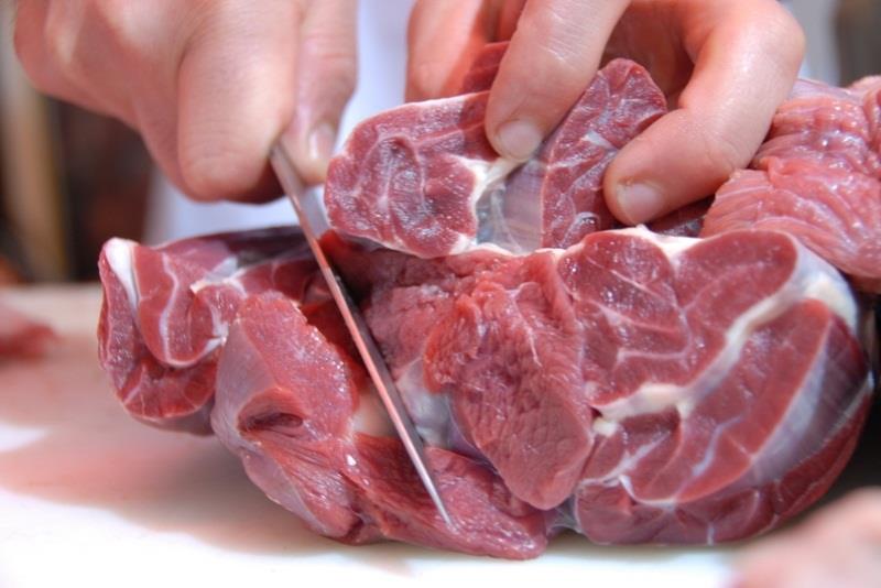 نتیجه یکسان سازی قیمت گوشت قرمز، حذف رانت است