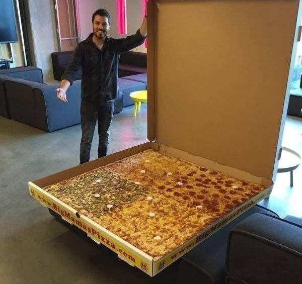 عکس | بزرگترین پیتزا