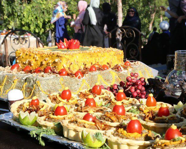 حضور زنان روستایی شهرستان سرخه در  جشنواره وَنگون