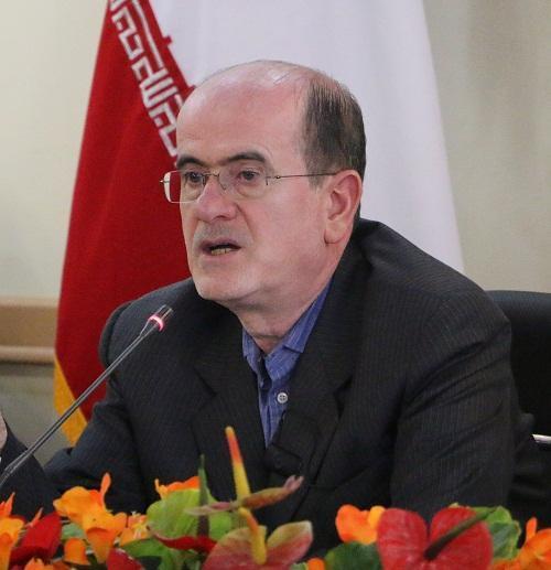 عضو کمیسیون برنامه و بودجه:/-لایحه برداشت 1.5 میلیارد دلار از صندوق توسعه ملی برای اشتغال روستائیان شبهه سیاسی دارد