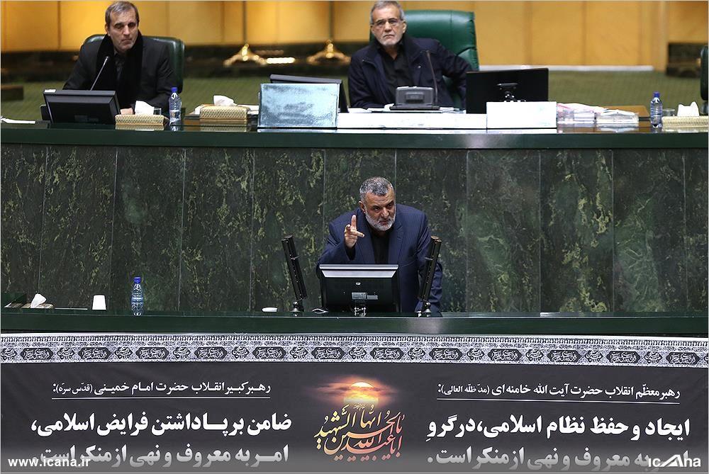 با توسعه کارخانجات قند، بی نیاز از واردات شکر هستیم