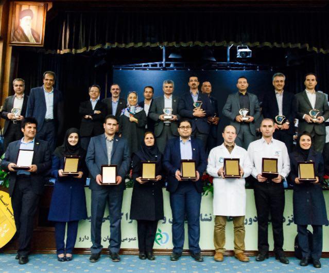 در مراسم روز جهانی غذا- صنایع شیر ایران « پگاه»  بیشترین لوح و تندیس ایمنی و سلامت را دریافت کرد