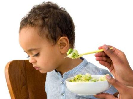 سوء تغذیه کودکان زیرپنج سال دشتستان 56 درصد برطرف شده است