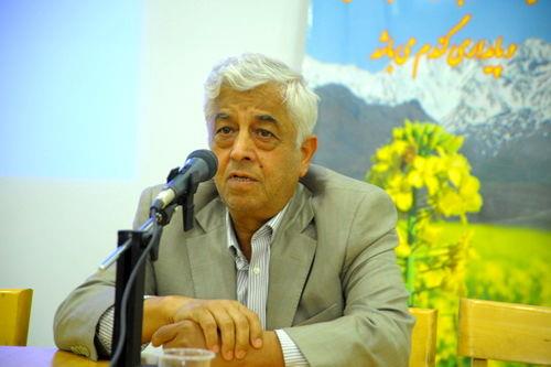 تنظیم بازار سیبزمینی به کنسرسیومی از بخش خصوصی واگذار میشود/ کشاورزان هنوز تولیدات خود را با گونی به بازار میبرند