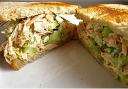 ۸۳ درصد ایرانیان تغذیه نامناسب دارند؛ ۴۷ میلیون نفر