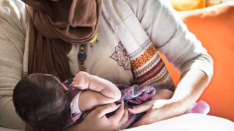 تغذیه ۹۰ درصد نوزادان با شیر مادر