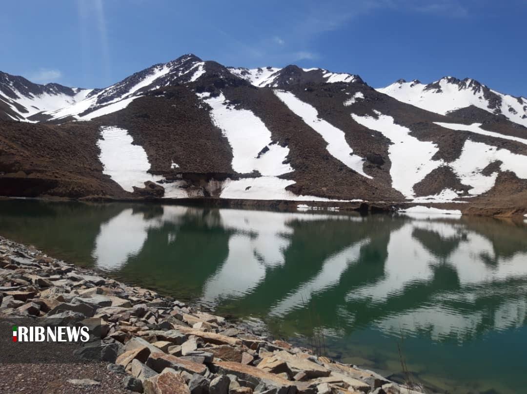 آب شدن برفها و سر ریزشدن آب سد راین کرمان