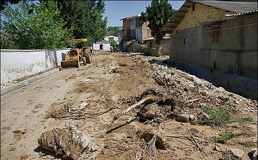 غفلت هواشناسی بارش اخیر را به بحران تبدیل کرد/ امکان ممانعت از تردد در محورهای پرخطر وجود داشت