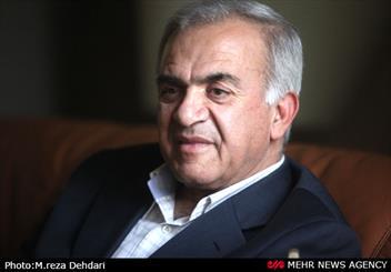 باید از اقتصاد دلالی به سمت اقتصاد تولید حرکت کرد